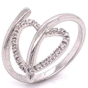 18k White Gold Round Cut Diamonds Heart Shaped Ring -Size 8