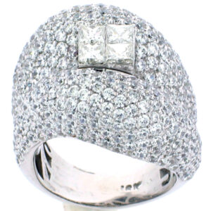 18k White Gold Four Princess Cut Diamonds Center Stone with Round Cut Diamon Cluster Ring-Size 8