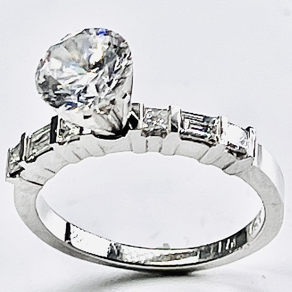 14K white gold princess + baguettes cut diamond wedding set - Image 3