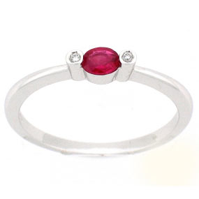 18k White Gold Round Shape Ruby Center with Two Round Cut Side Diamonds Ring-Size 8