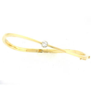 14K white Gold Round Cut Diamond Center Stone Bracelet