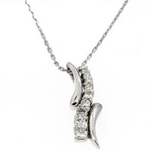 18k White Gold Round Diamonds Dangling Pendant Necklace
